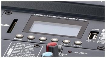 Studiomaster CLUB XS 12+ - 8 kan. mikrof. kompresory bluetooth
