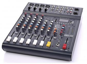 Studiomaster CLUB XS 8 - 4 kanały mikrof., kompresory, bluetooth